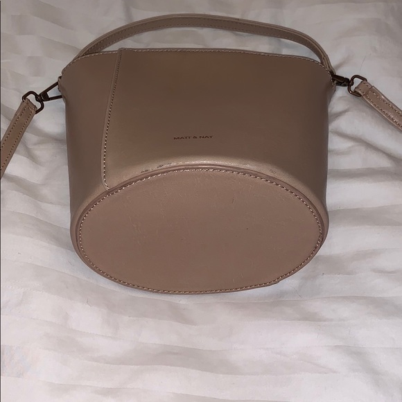 Matt & Nat Bucket Bag - Picture 2 of 4